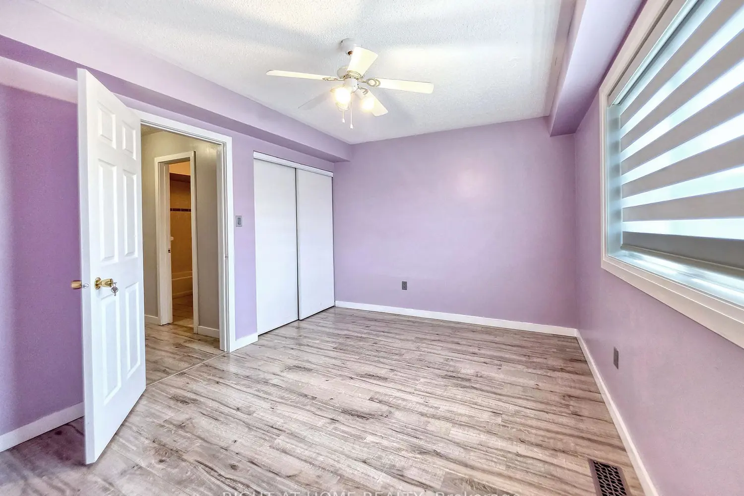 Additional image 8 of 98 Spadina Road