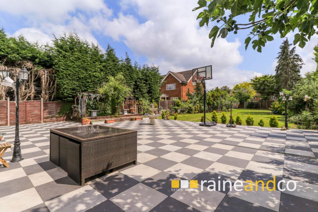 Additional image 33 of St Albans Road West, Hatfield