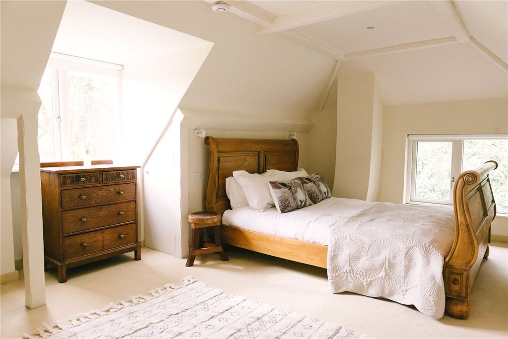 Additional image 12 of 7 bed detached house to rentMill Lane, Kidmore End, Reading RG4