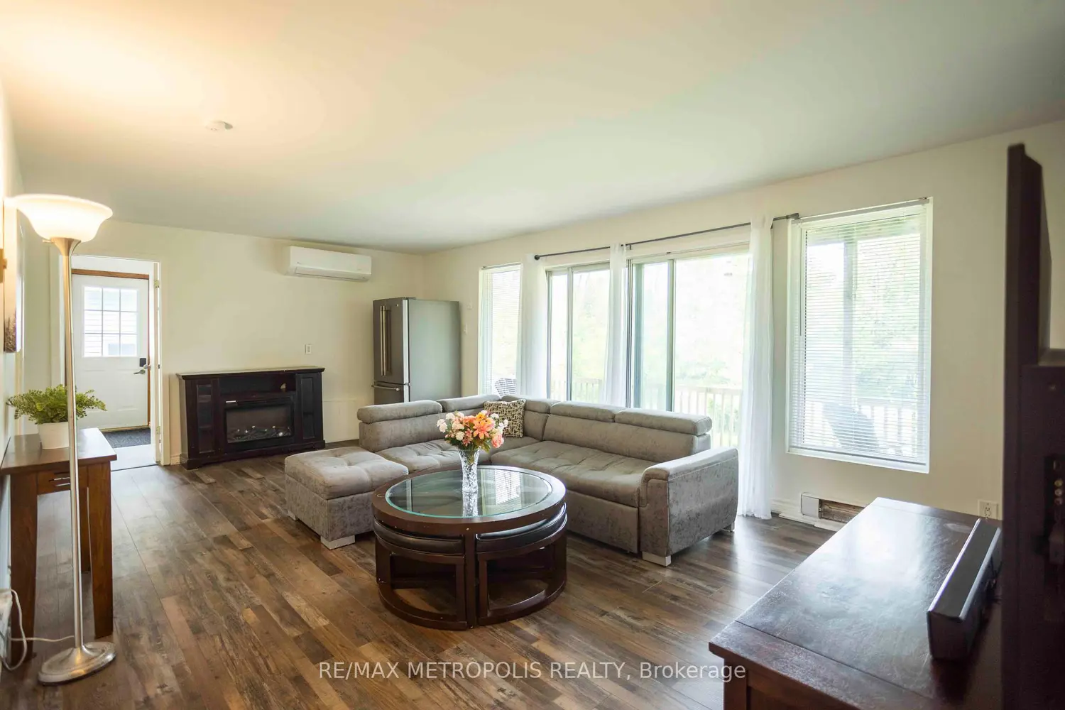 Additional image 8 of 56 Georgian Manor Drive