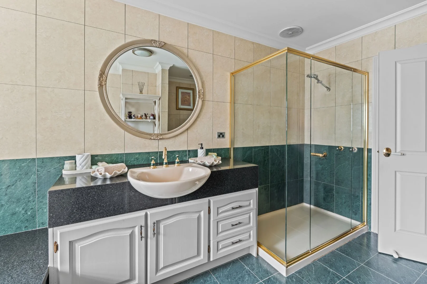 Additional image 35 of 39 Abbington Crescent, Caroline Springs VIC 3023