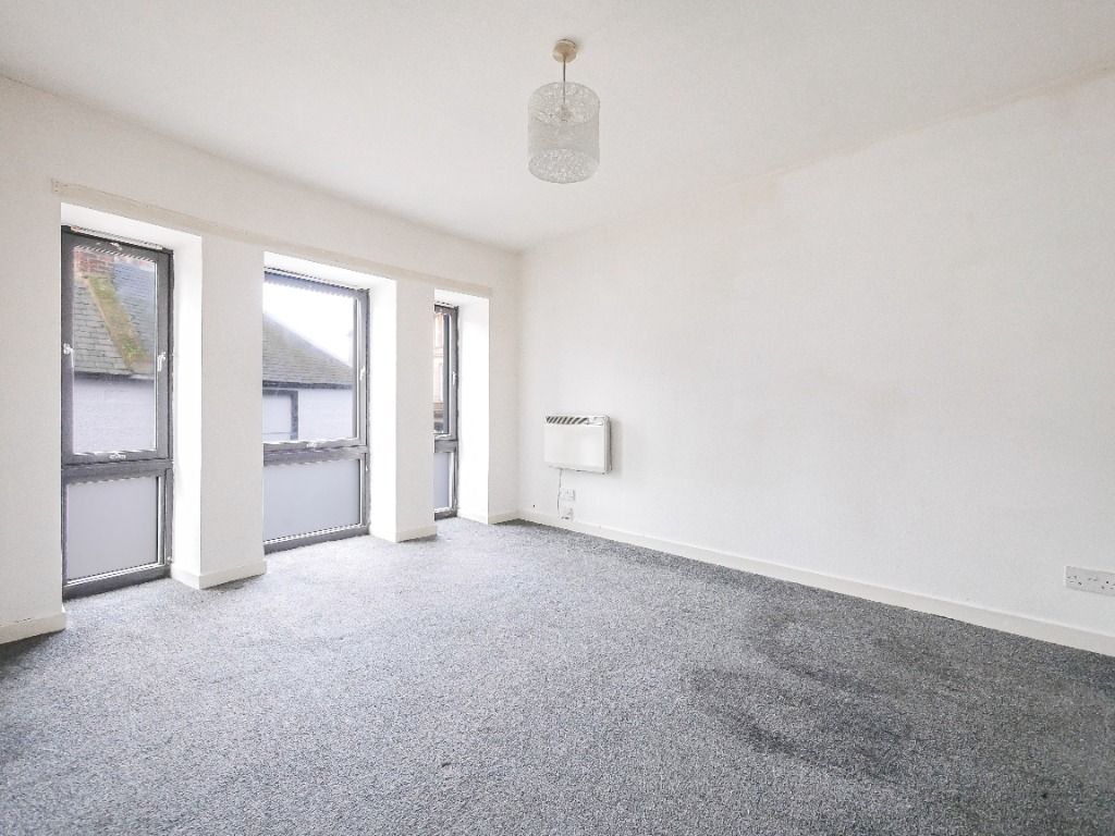 1 bed flat to rentKeptie Street, Arbroath, Angus DD11