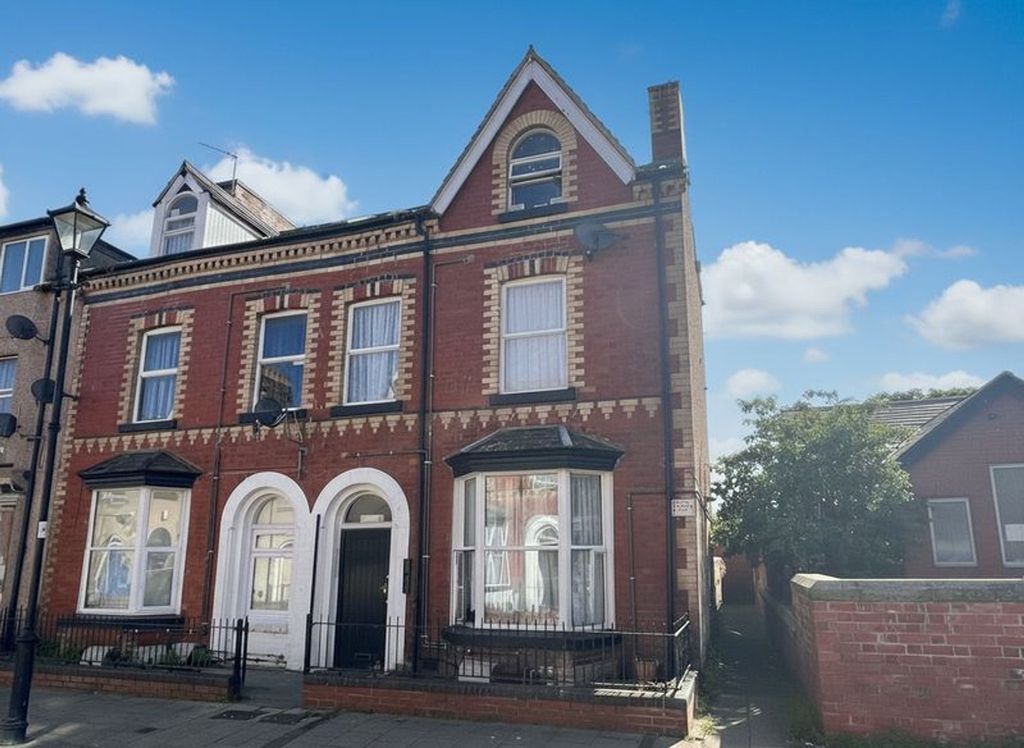 1 bed flat to rentPrinces Street, Rhyl LL18
