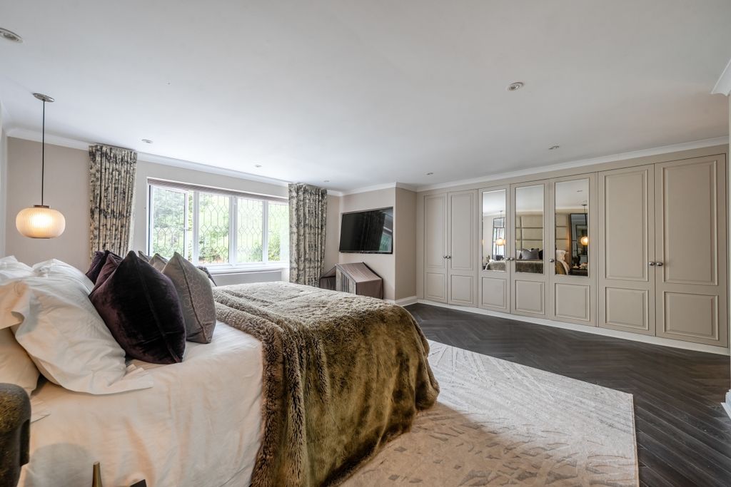 Additional image 14 of 5 bed detached house to rentSt. Leonards Hill, Windsor SL4