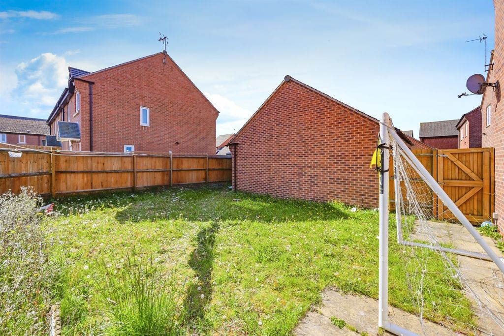 Additional image 11 of 5 bed property to rentDewberry Court, Derby DE24