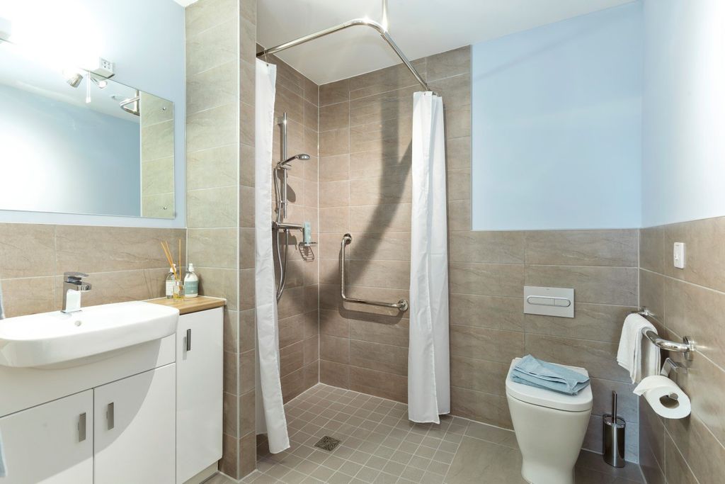 Additional image 10 of 2 bed flat to rentHeene Road, Worthing BN11