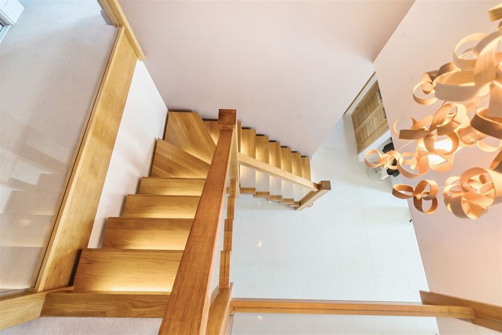 Additional image 12 of 5 bed detached house to rent6A, Limmard Way, Bognor Regis, West Sussex PO22