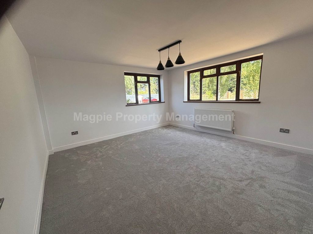 Additional image 14 of 6 bed semi-detached house to rentThe Lakes, Twentypence Road, Cottenham, Cambridge CB24