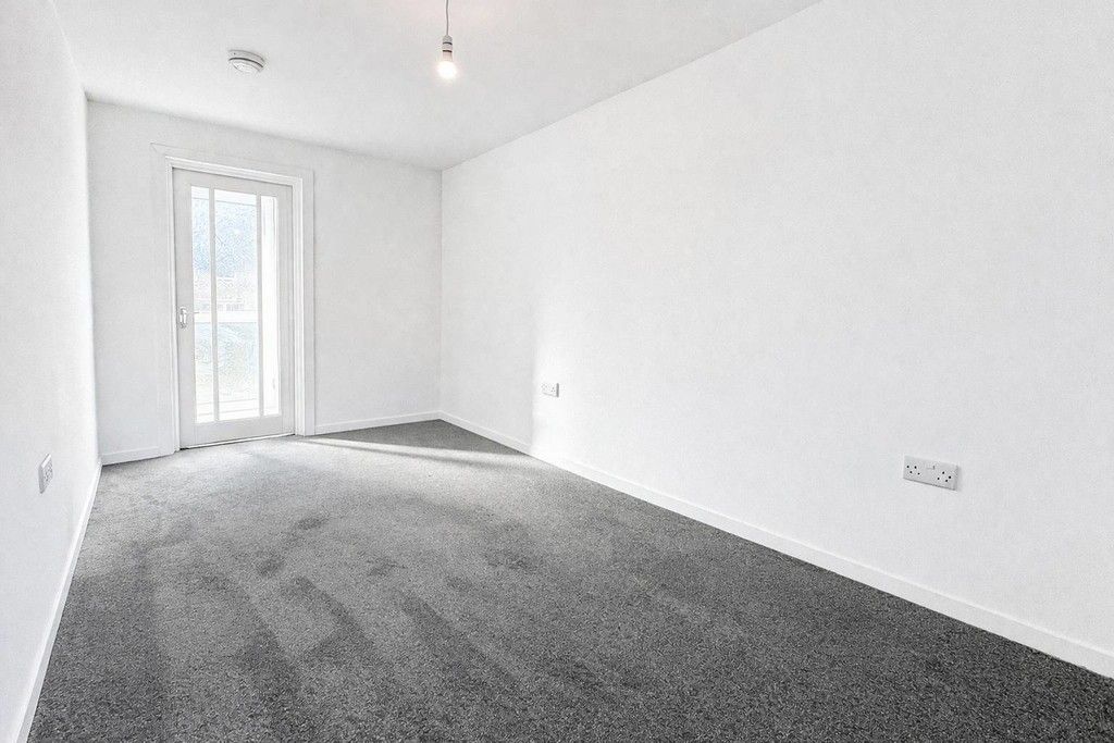 Additional image 11 of 4 bed end terrace house to rentWhinbank, Livingston EH54