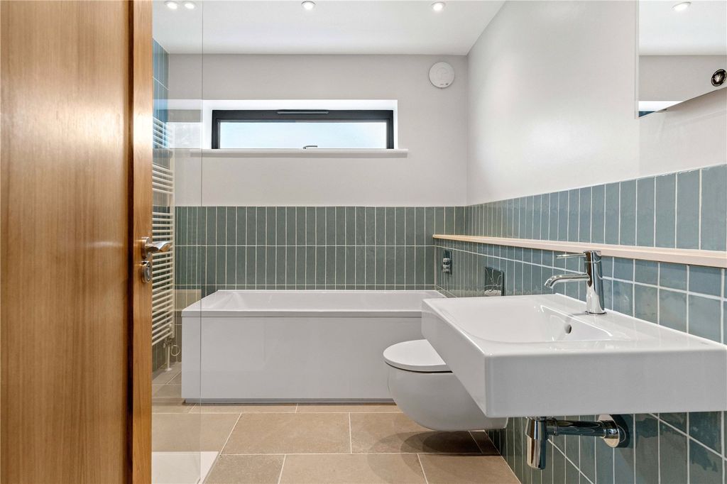 Additional image 13 of 4 bed detached house to rentPearce Close, Cambridge, Cambridgeshire CB3