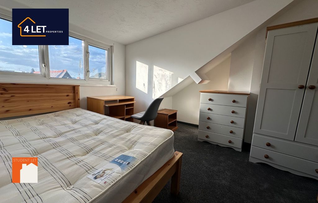 Additional image 8 of 4 bed flat to rentFlat 2, Portland Street, Aberystwyth SY23