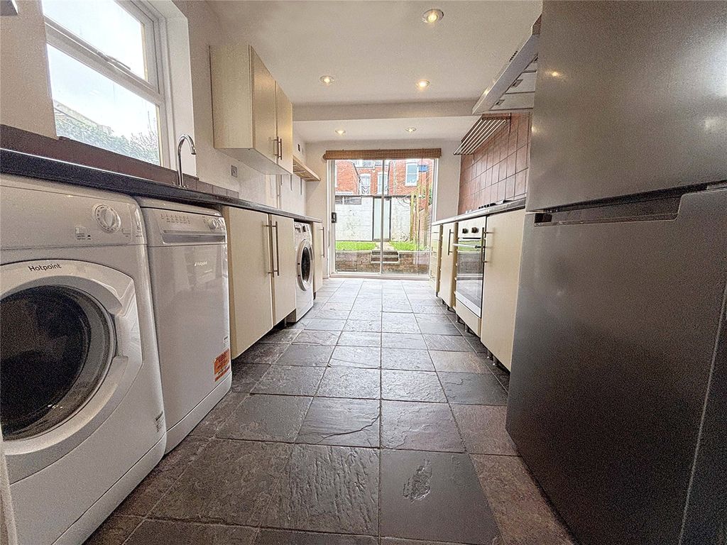 Additional image 7 of 3 bed terraced house to rentExeter, Devon EX1