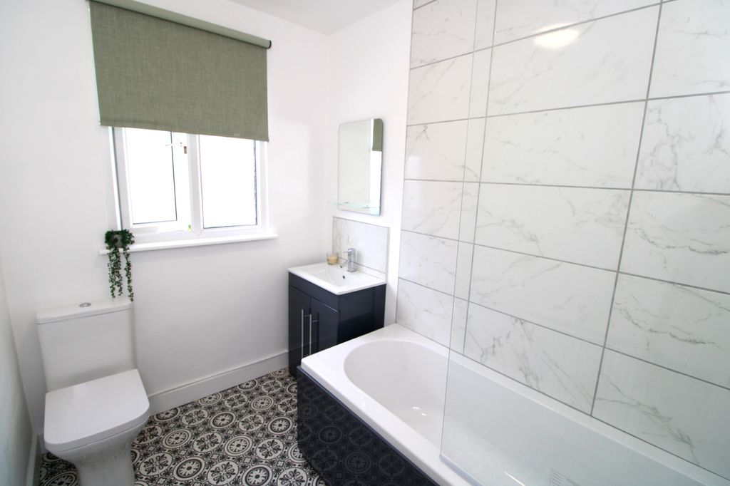 Additional image 6 of 3 bed bungalow to rentRhuddlan Road, Rhyl LL18
