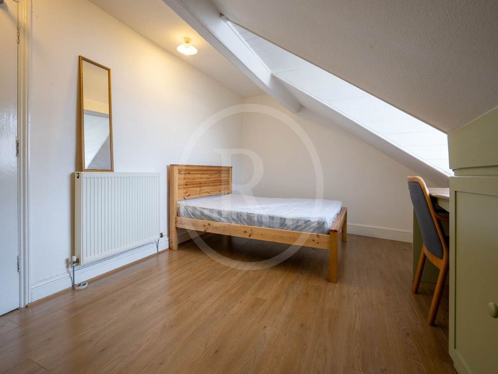 Additional image 21 of 6 bed semi-detached house to rentWestern Villa, Trefechan, Aberystwyth SY23