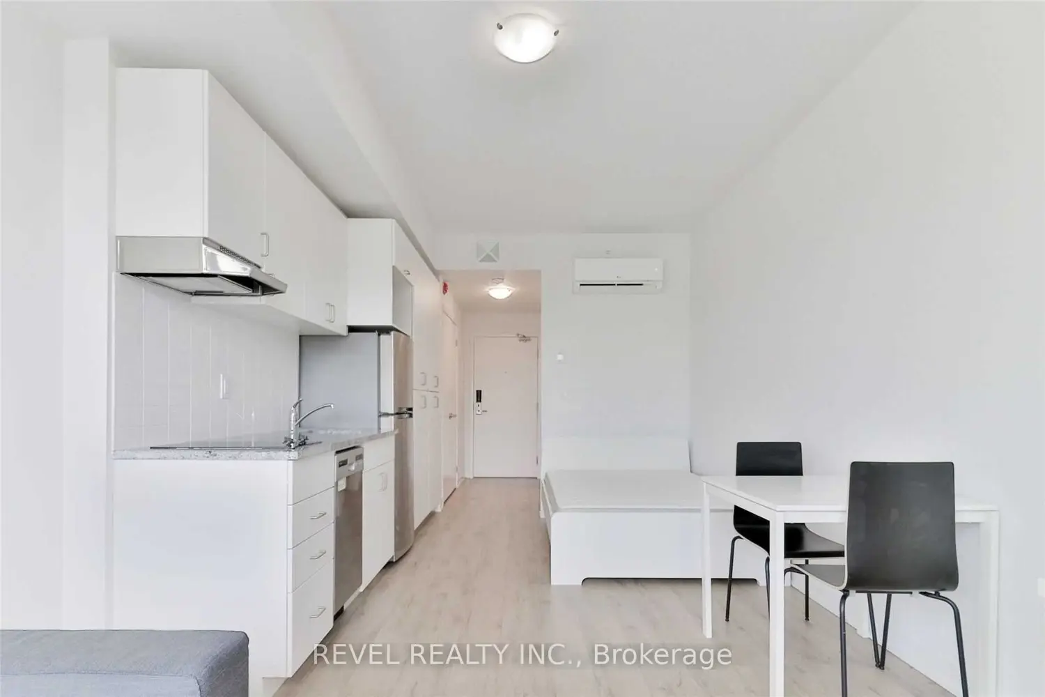 Additional image 9 of 1800 Simcoe Street 204