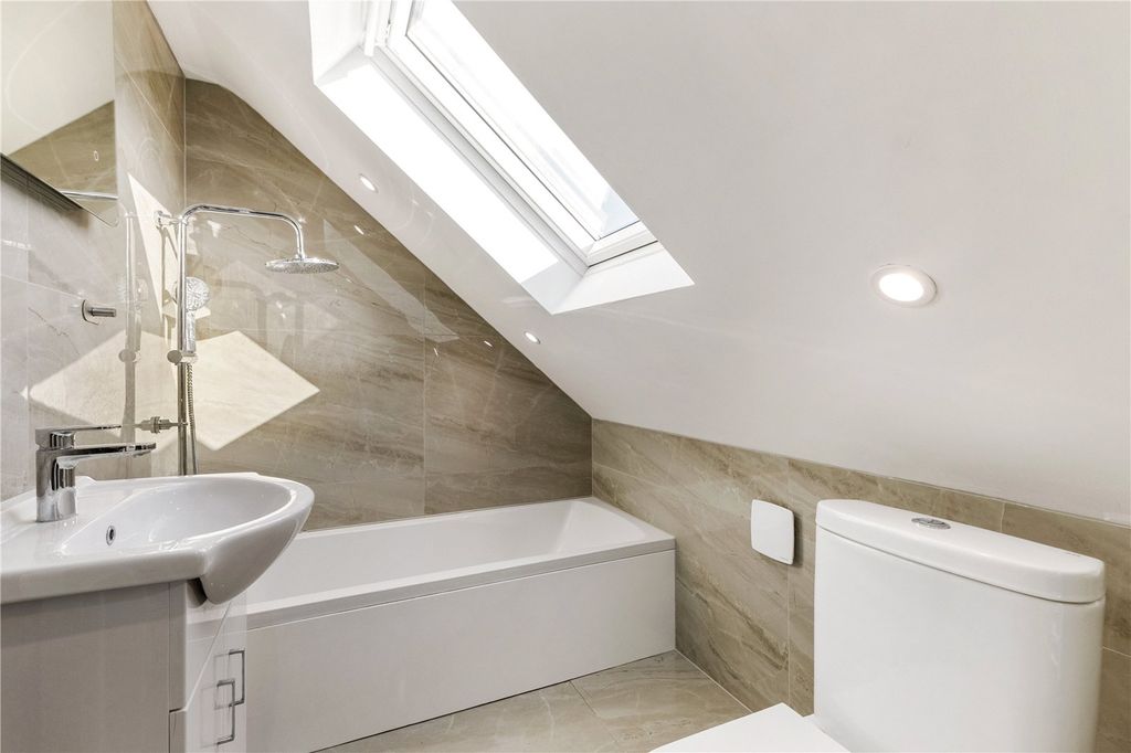 Additional image 14 of 8 bed semi-detached house to rentRockley Road, Luton, Bedfordshire LU1