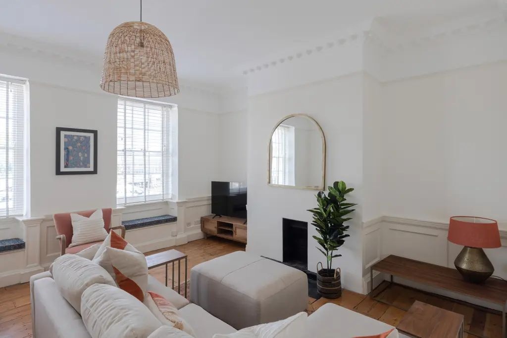 Additional image 3 of 2 Bed Flat, Redcliffe Parade West, BS1, N1 7GU