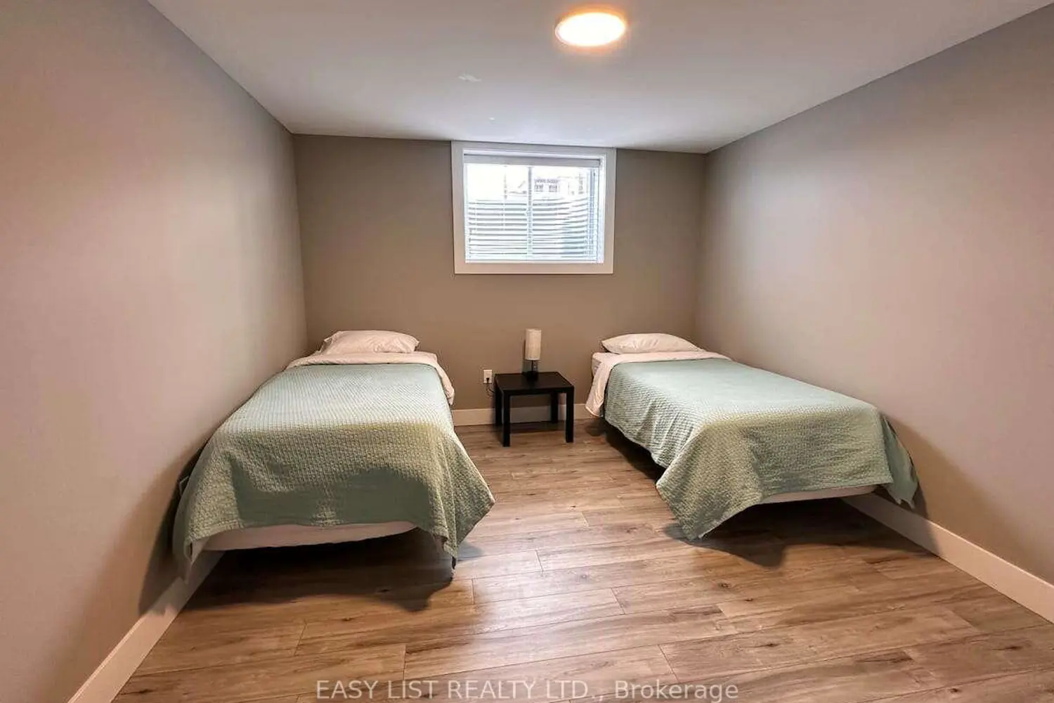 Additional image 17 of 2 Creek Side Place