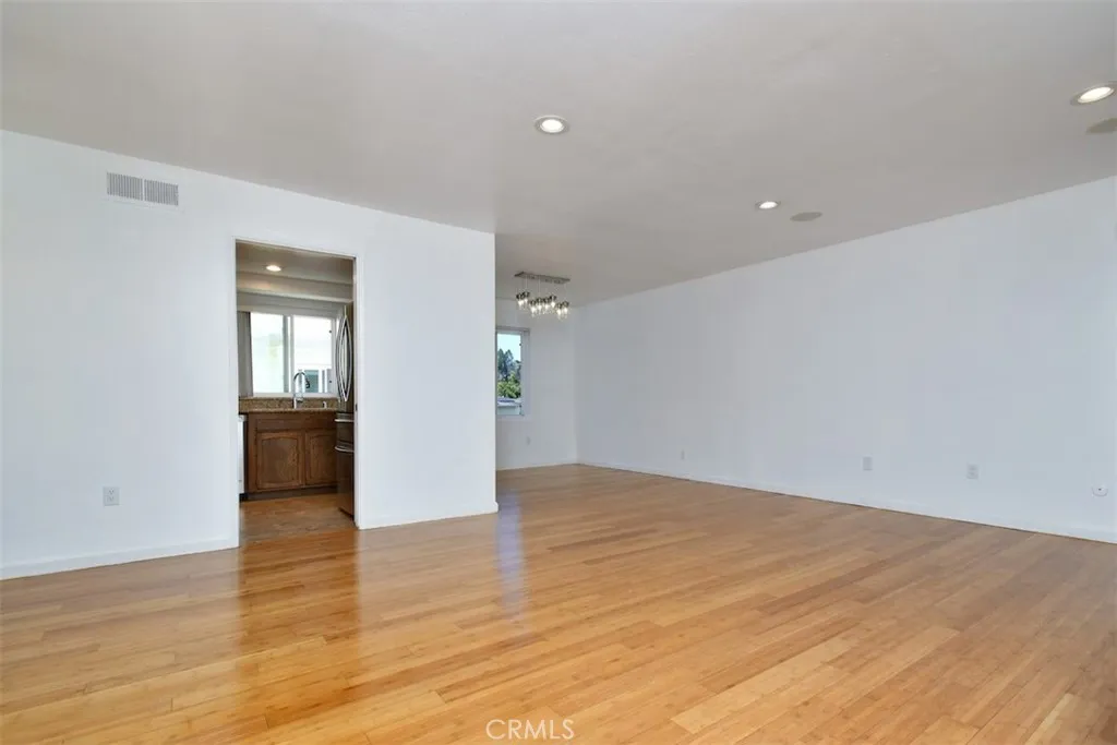 Additional image 6 of 7240 Shirley Ave Unit 101, Reseda, CA 91335