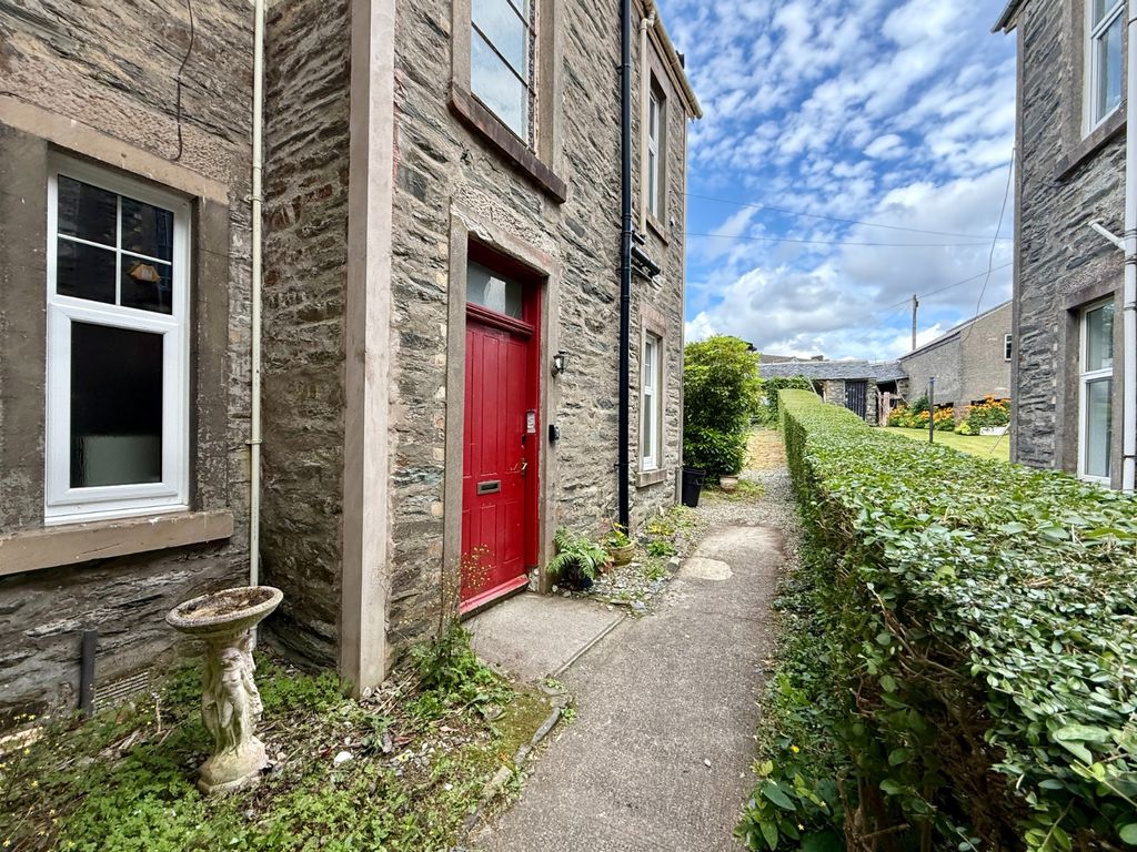Additional image 26 of 4 bed flat to rentRoyal Crescent, Dunoon, Argyll & Bute PA23