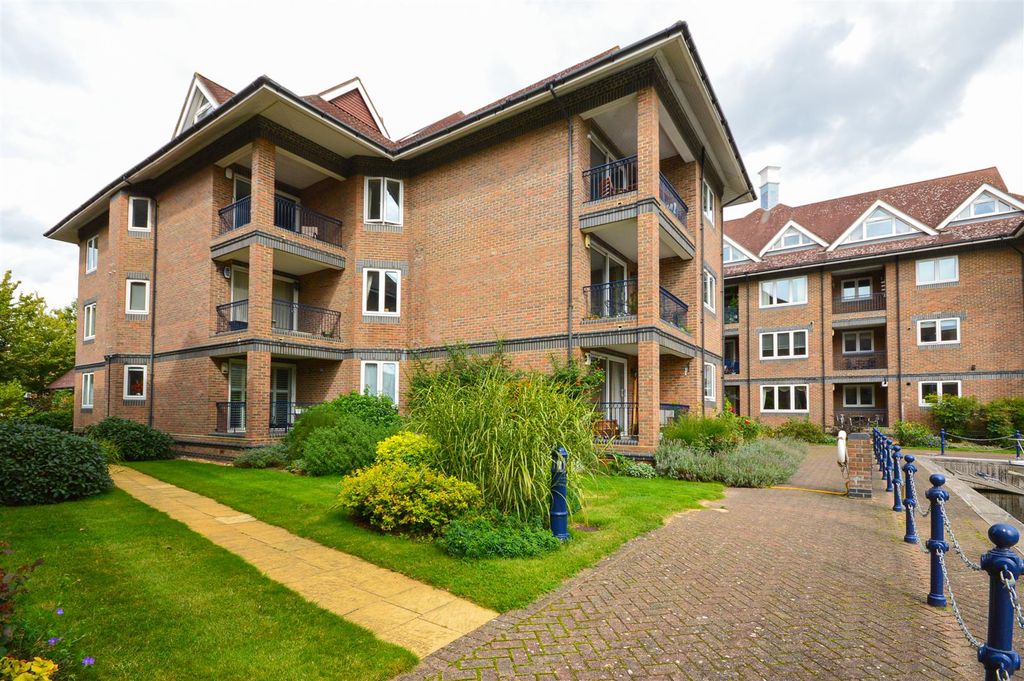 Additional image 19 of 3 bed flat to rentThe Eights Marina, Mariners Way, Cambridge CB4