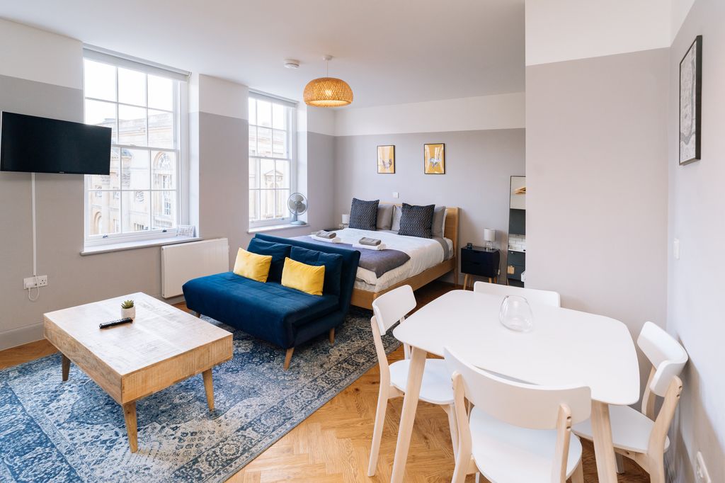 Studio to rentBath Street, Bath, Somerset BA1. photo 4