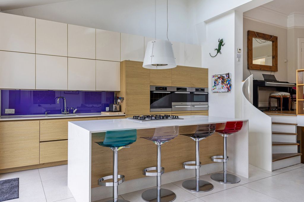 Additional image 4 of 5 bed semi-detached house to rentTrafford Road, Alderley Edge SK9
