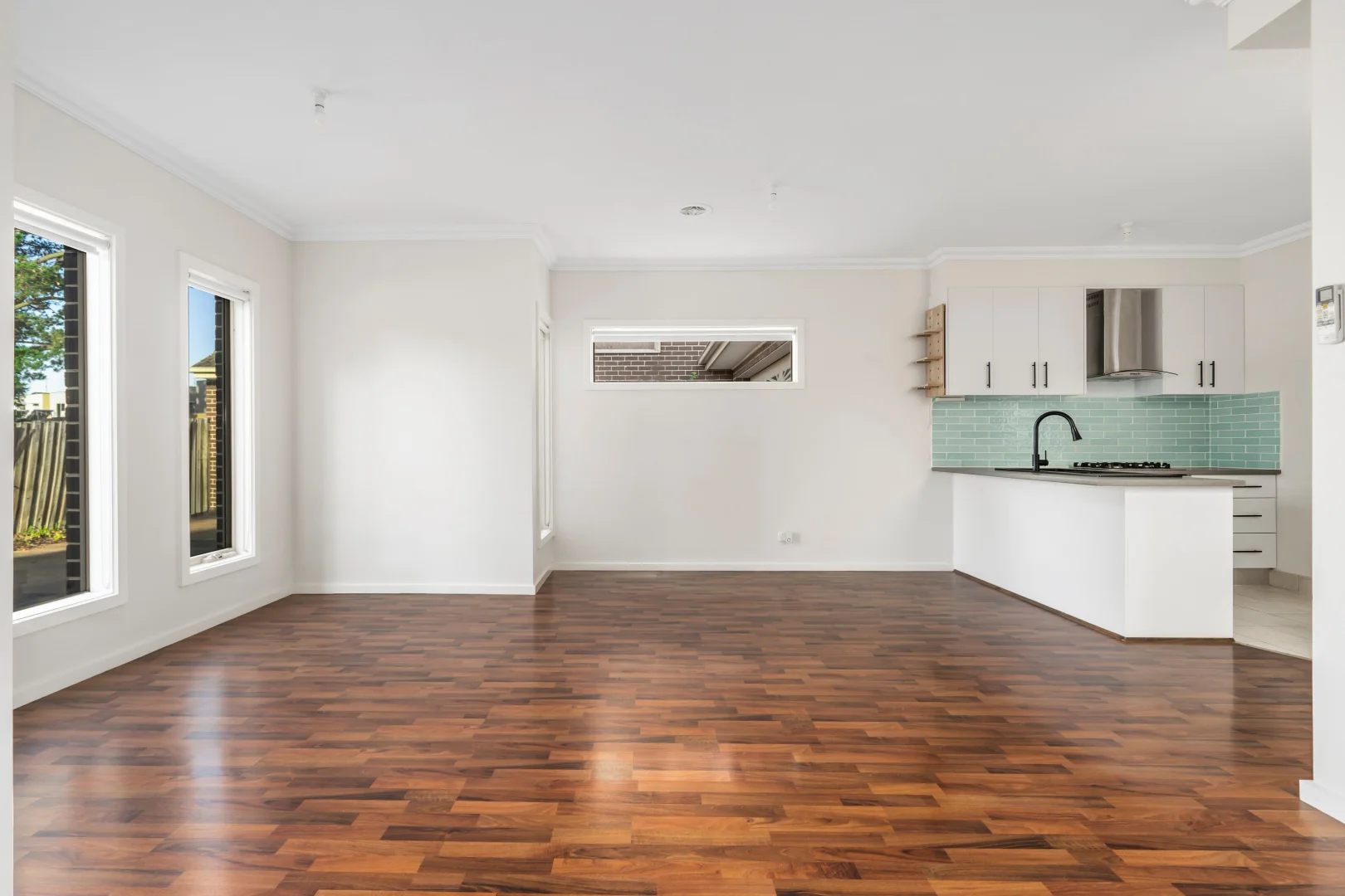 Additional image 9 of 2/93 Salmon Street, Hastings VIC 3915