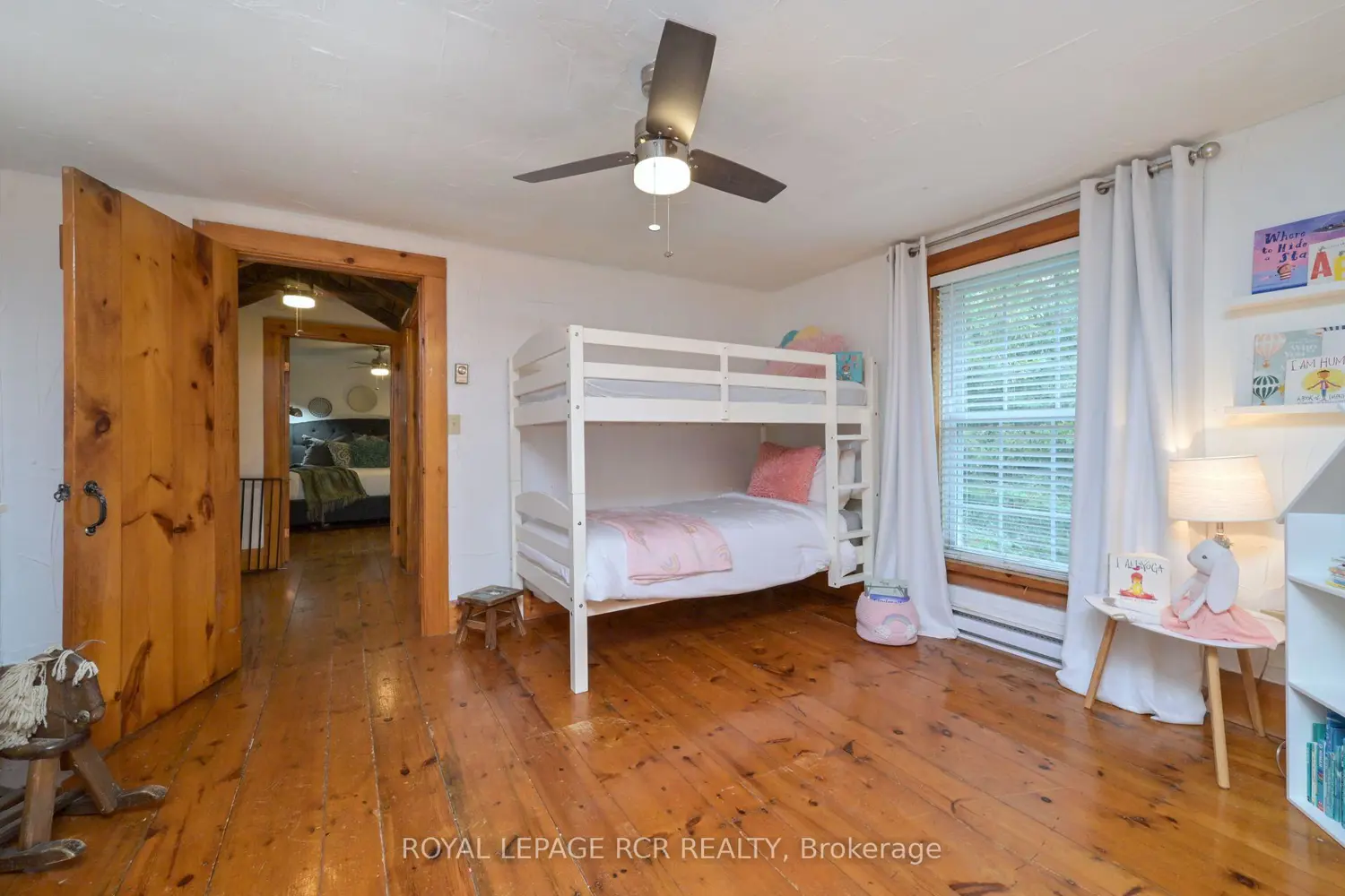 Additional image 9 of 1762 Queen Street