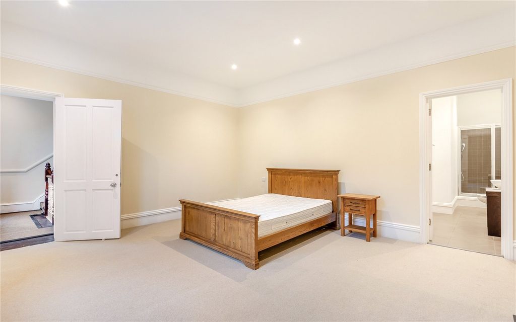 Additional image 17 of 8 bed detached house to rentBrooklands Avenue, Cambridge, Cambridgeshire CB2
