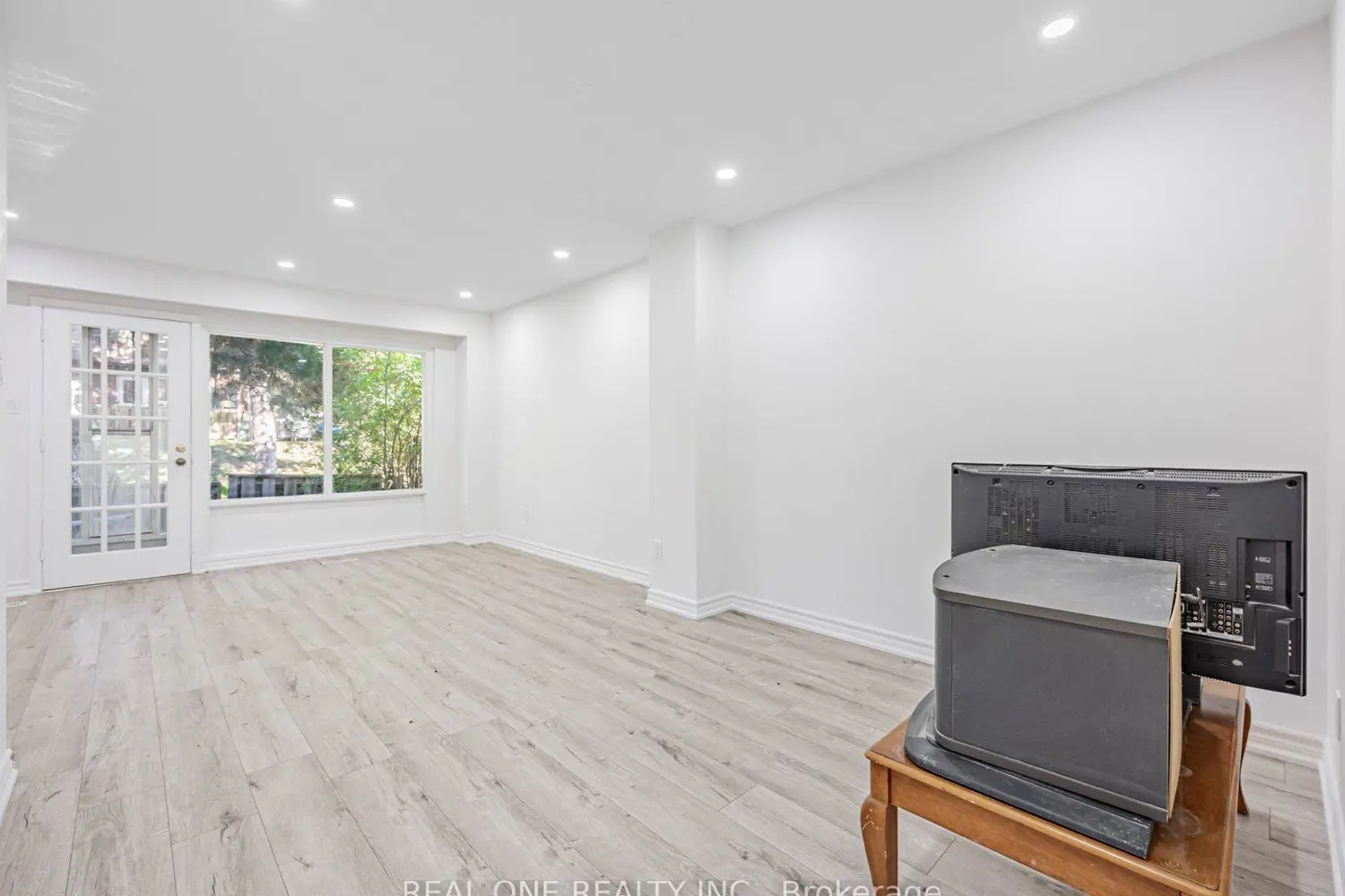 Additional image 8 of 441 Military Trail 66