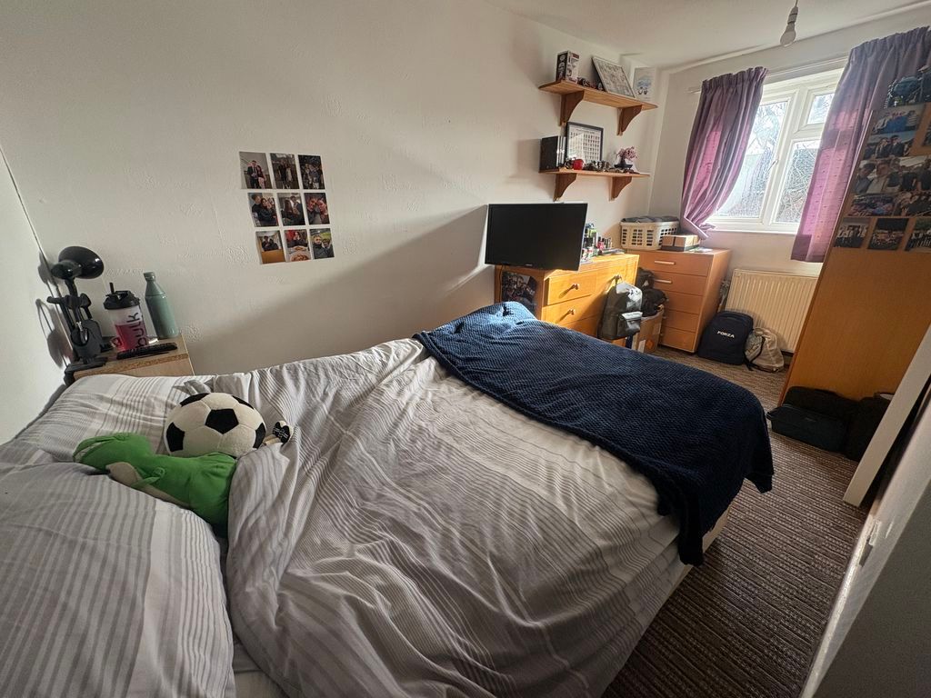 Additional image 5 of 5 bed terraced house to rentBradshaw Road, Chichester PO19