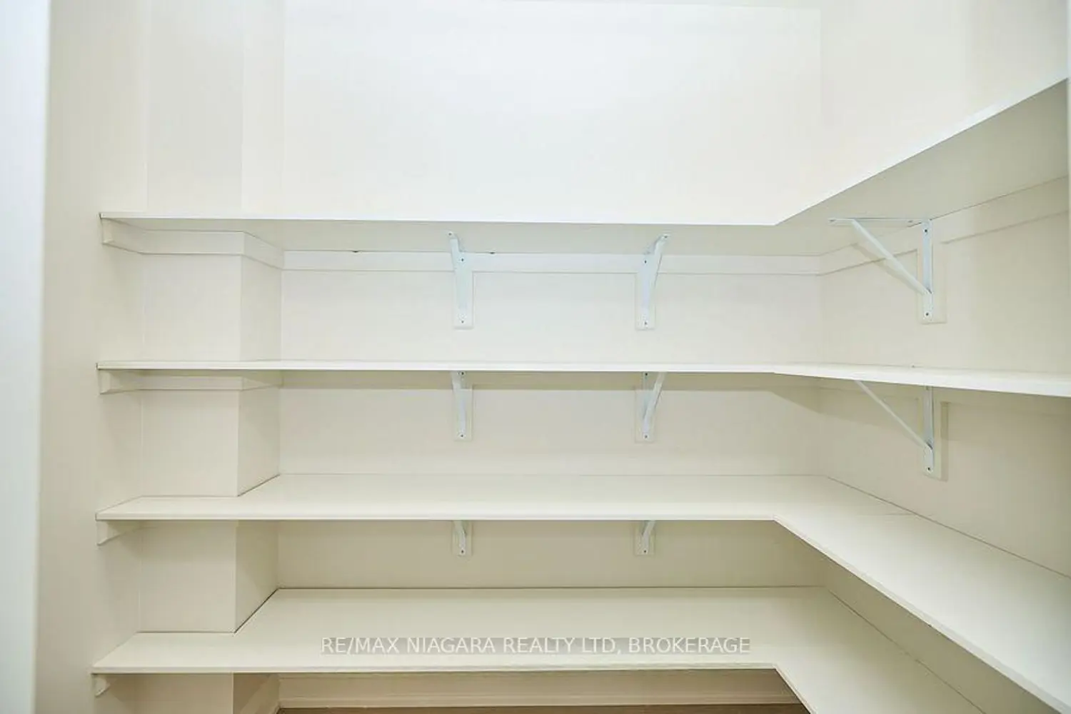 Additional image 6 of 4229 Manson Lane