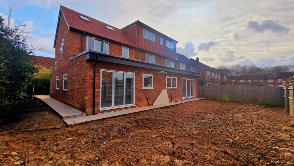Additional image 23 of 9 bed semi-detached house to rentRockley Road, Luton LU1