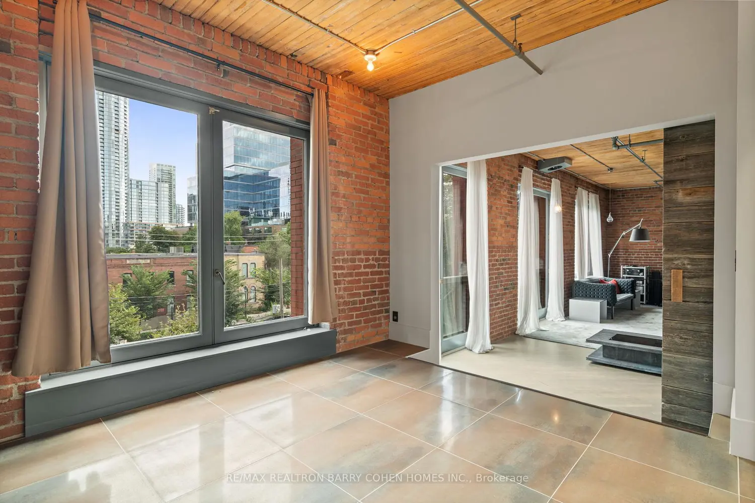 Additional image 11 of 468 Wellington Street 300