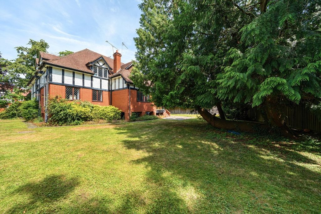 Additional image 20 of 5 bed detached house to rentFishery Road, Maidenhead SL6