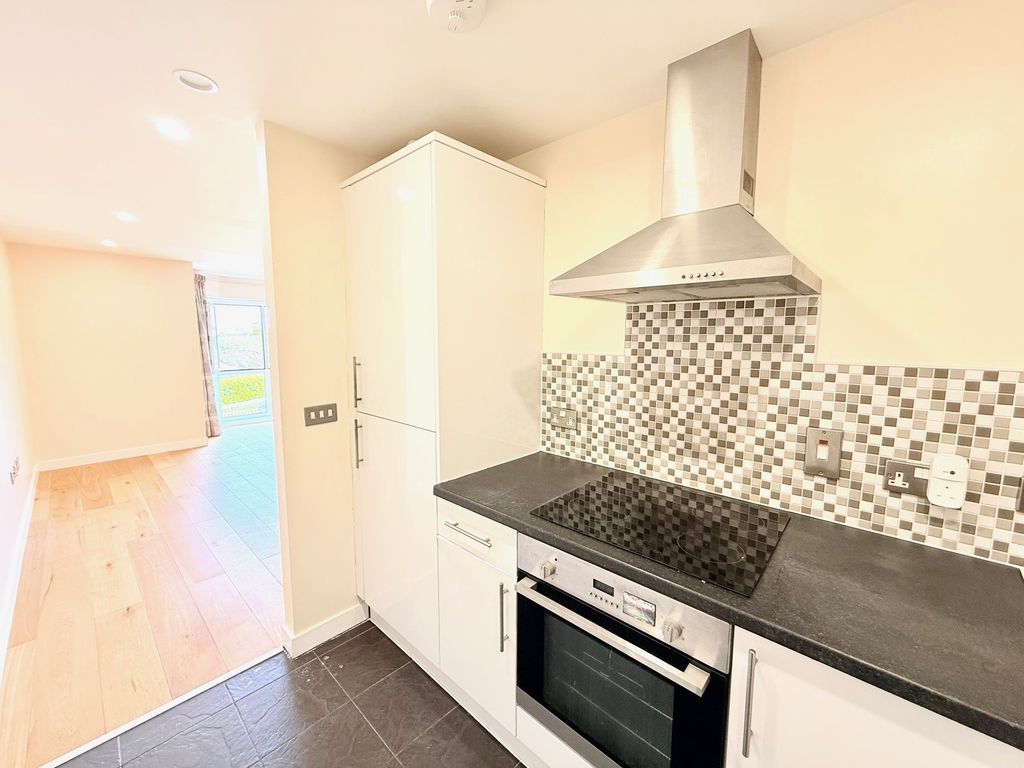 Additional image 9 of 2 bed flat to rentThe Crescent, Newquay TR7