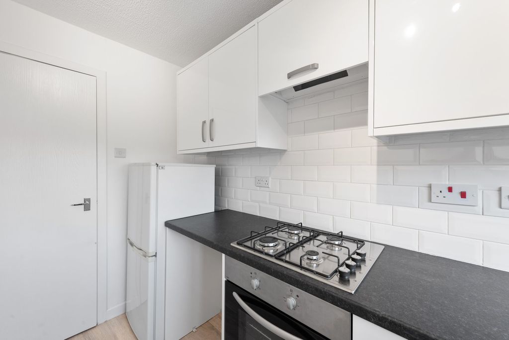 Additional image 7 of 1 bed flat to rentLennox Gardens, Linlithgow EH49