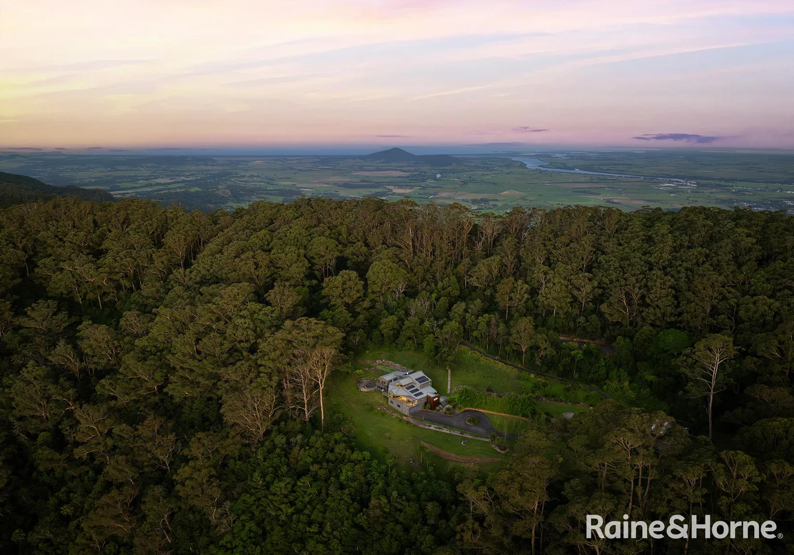 Additional image 32 of 45 Tourist Road, Beaumont NSW 2577