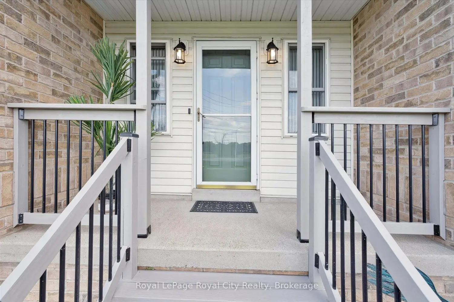 8411 Eramosa/Milton Townline photo 2