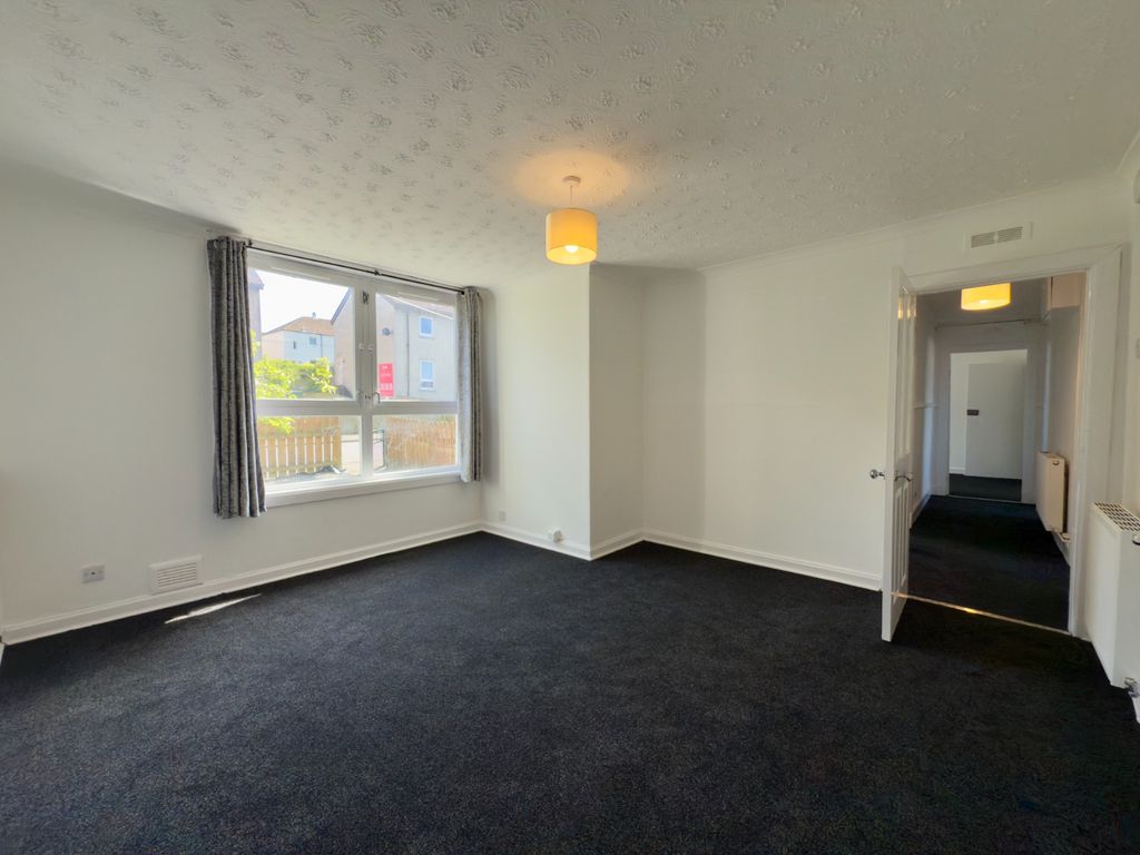 3 bed flat to rentNetherthird Road, Cumnock, Ayrshire KA18 photo 4