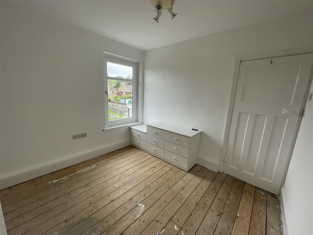 Additional image 17 of 3 bed semi-detached house to rentBethania Road, Upper Tumble, Llanelli SA14