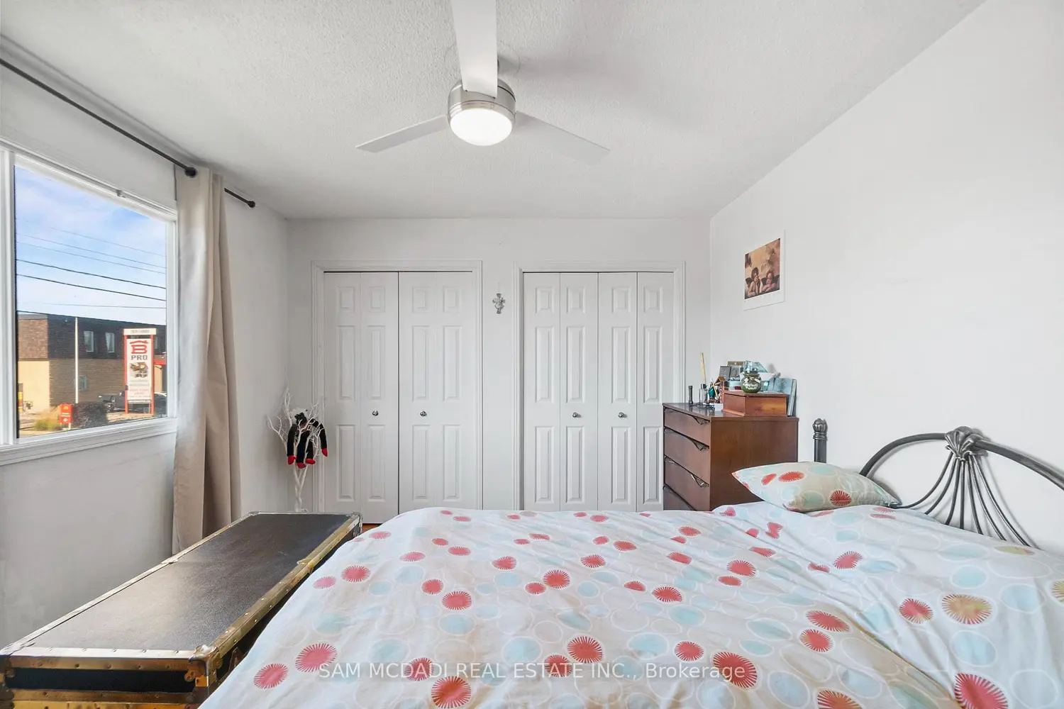 Additional image 12 of 2705 Laurier Street