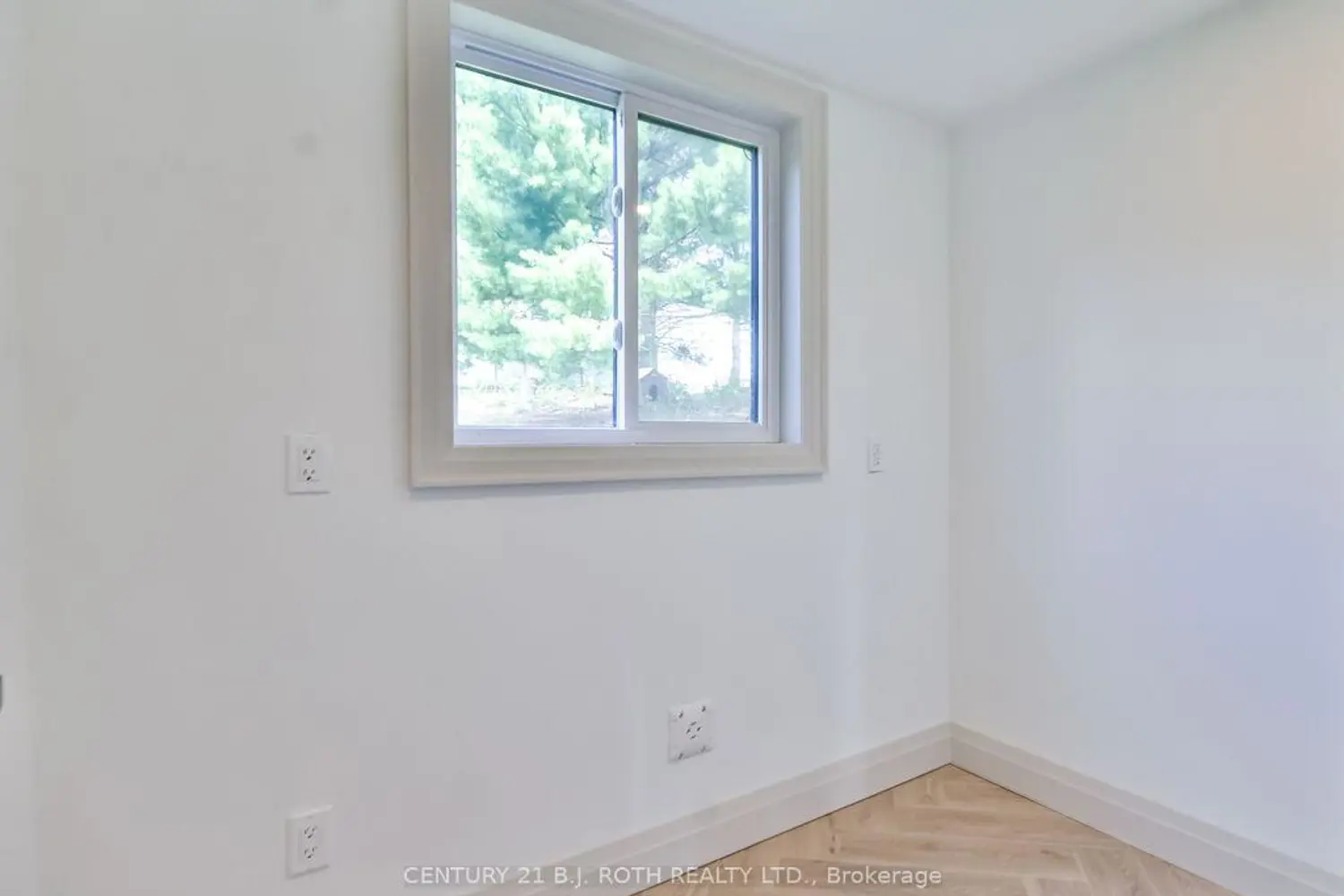 Additional image 8 of 1998 Old Barrie Road