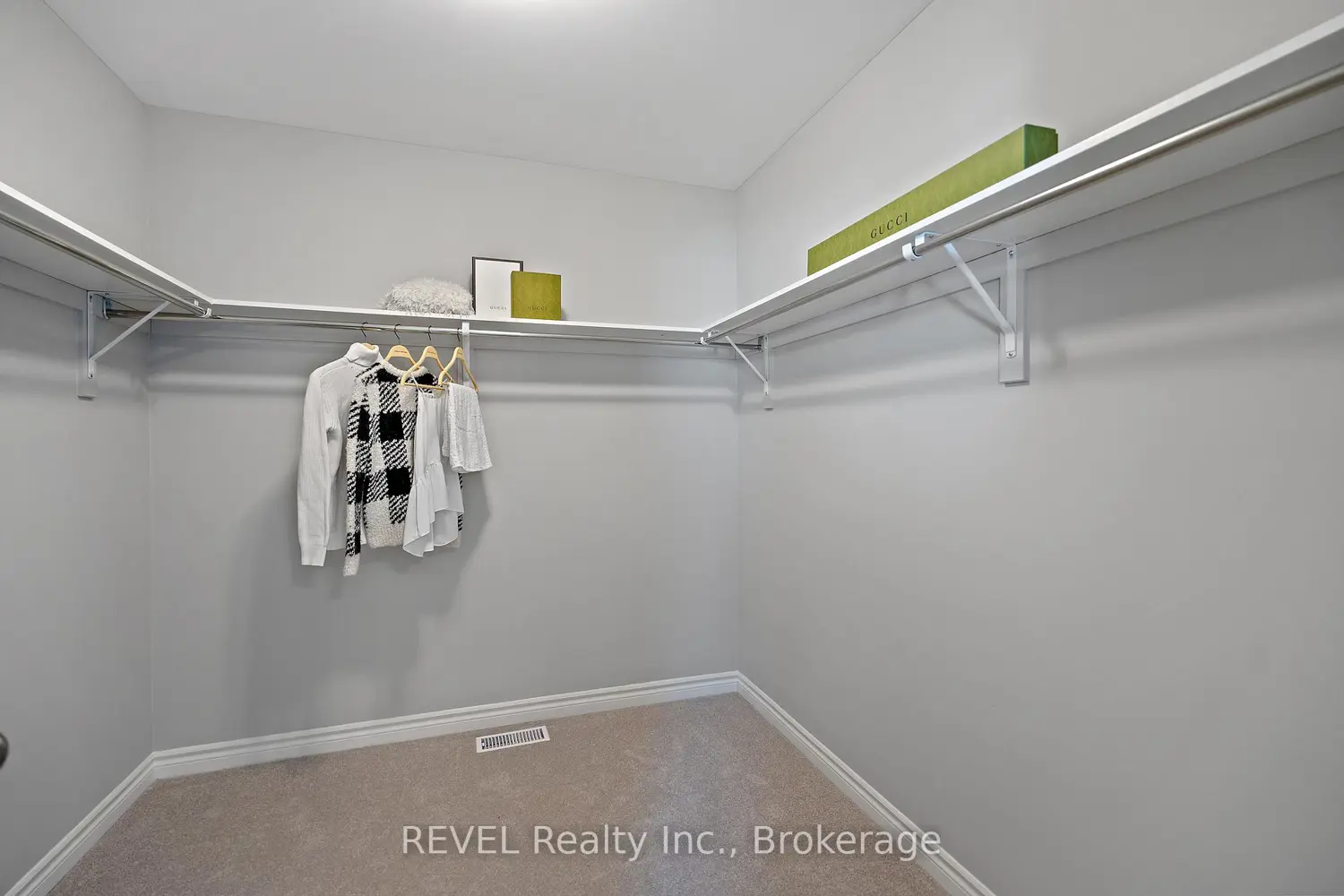 Additional image 6 of 210 Wellandvale Drive