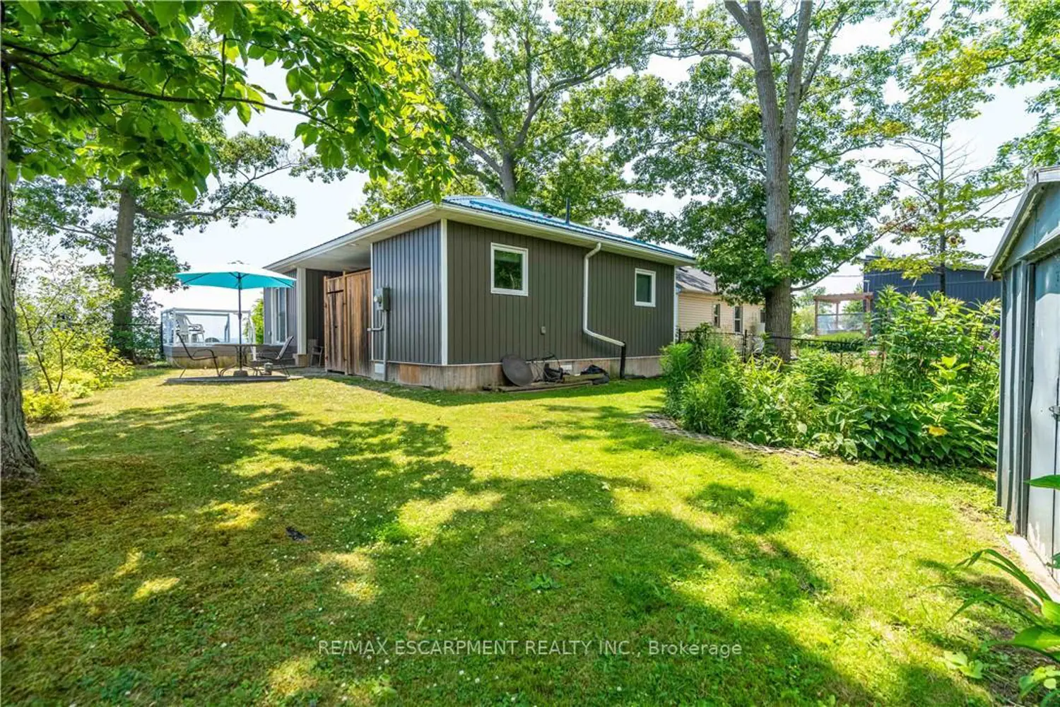 Additional image 15 of 2399 Lakeshore Road