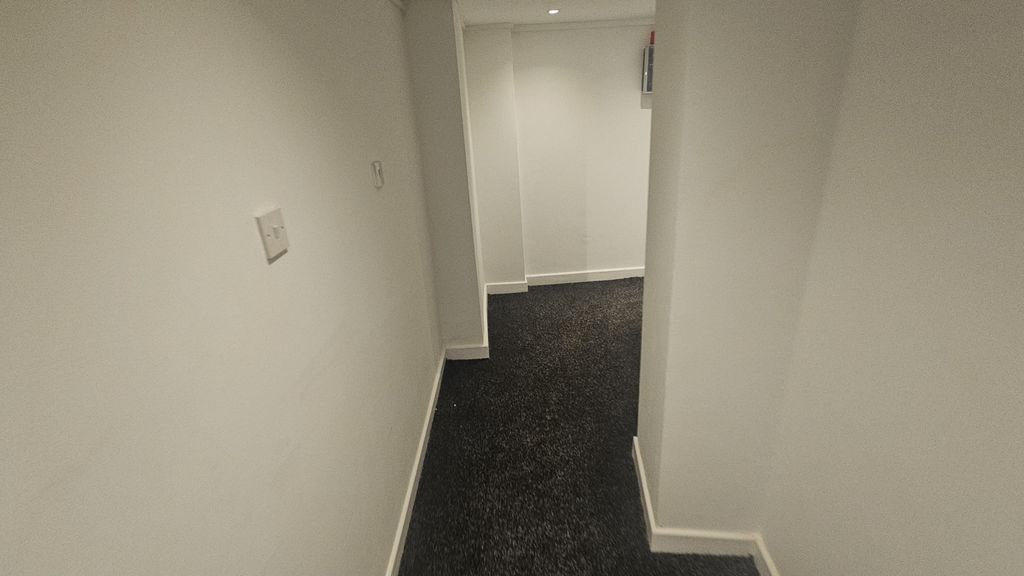 Additional image 9 of 2 bed flat to rentChapel Street, Luton LU1