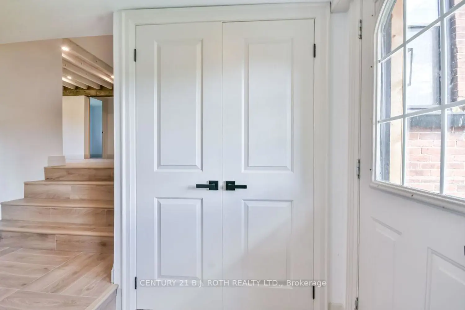 Additional image 5 of 1998 Old Barrie Road