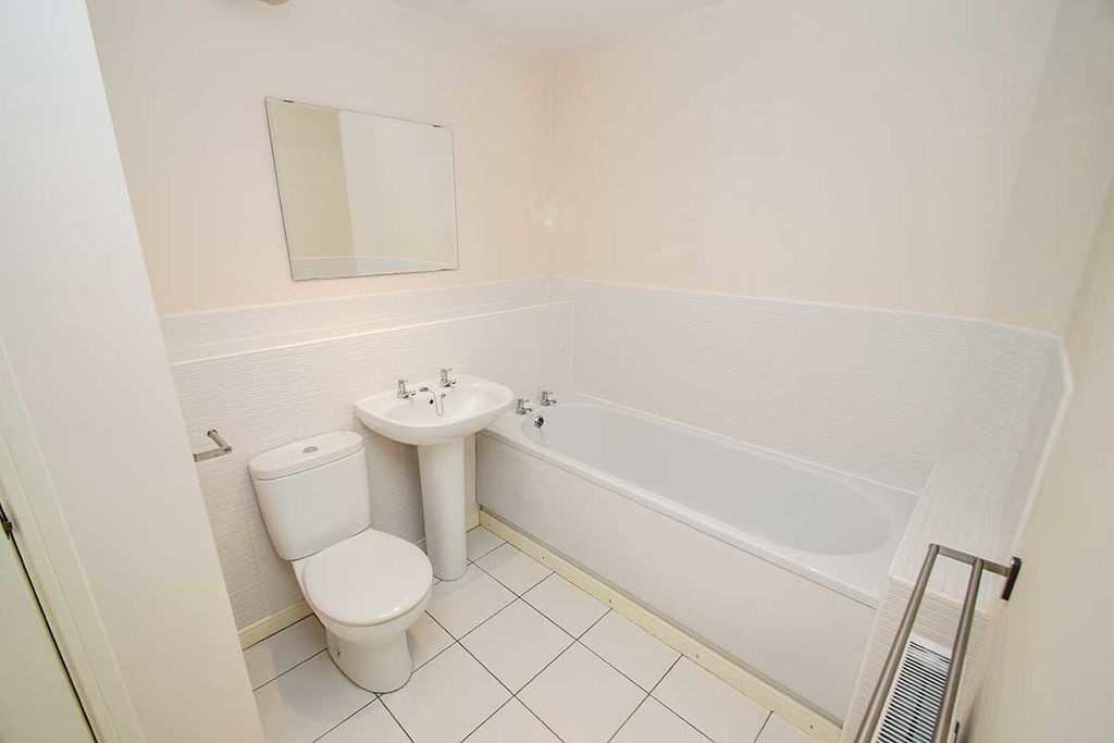 Additional image 8 of 2 bed flat to rentSt Marys House, Victory Close, Lichfield WS14