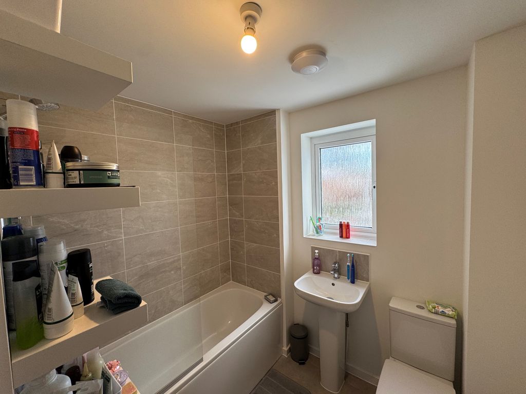 Additional image 11 of 5 bed detached house to rentCowslip Way, Lakenheath IP27